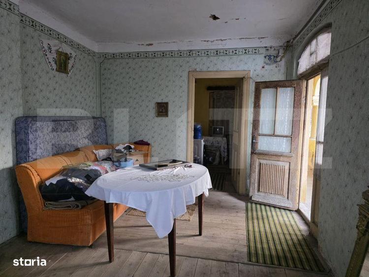 Casa de vanzare, 667 mp, zona Razvad - 4