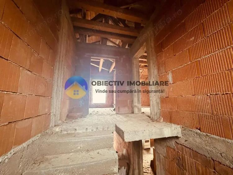 Vila la rosu + teren 500 mp de vanzare Zona Fermelor - 14