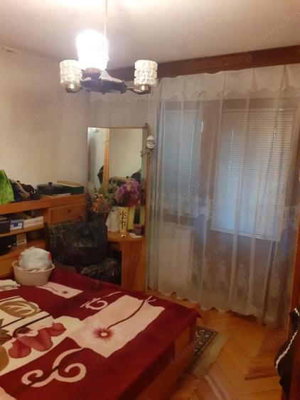 3 cam decomandat 2 bai 3 balcoane etaj 3 zona Mircea cel Batran - 9