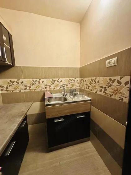 Inchiriez ap.o camera in Zona Lipovei, 35 mp, et.3 - 4