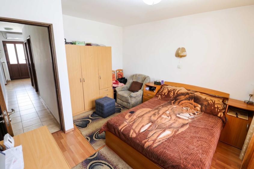 Casa de vanzare 4 dormitoare, Sp+P+1E, Auchan Bascov Pitesti - 1