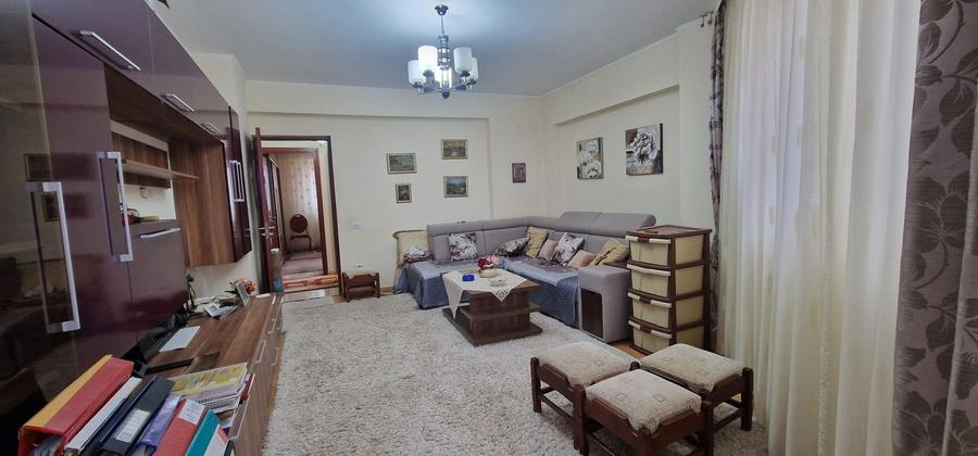 Liceul de Arta, 2 camere decomandate 61 mp - 2