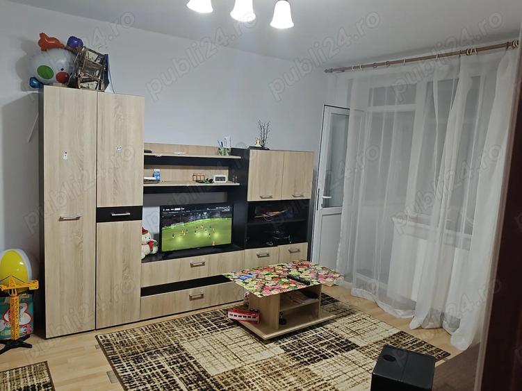 Inchiriez 2 decomandate - 3