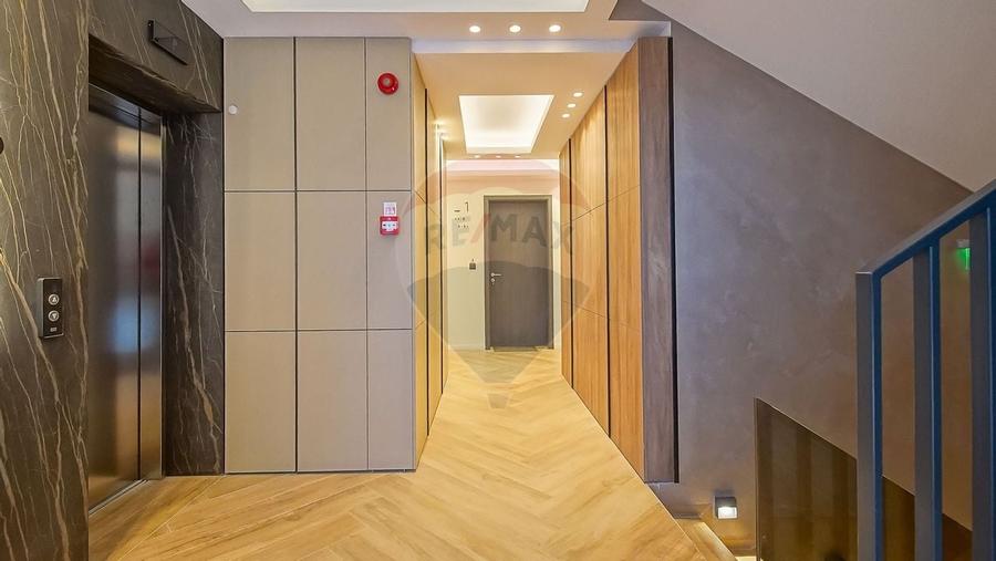 Apartament cu 2 camere de închiriat, Cosmopolit Rise - 18