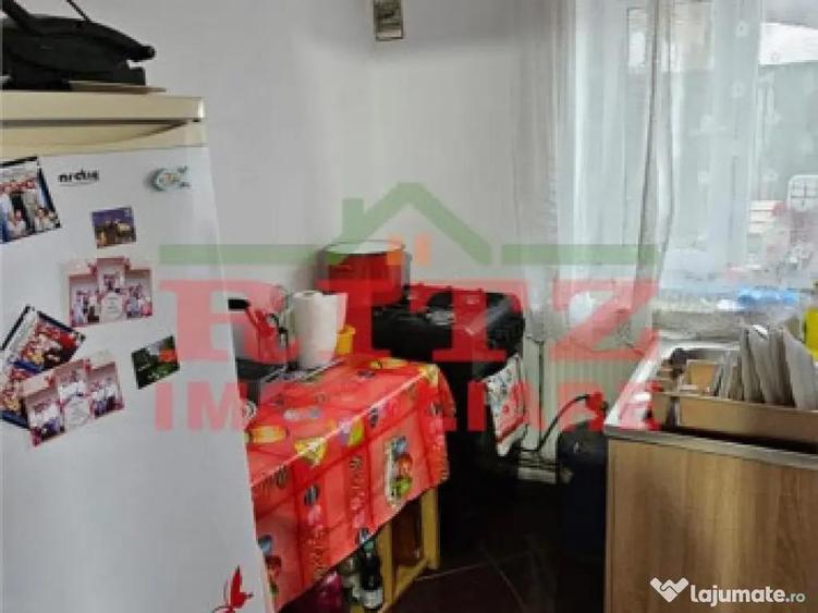 CASA DE VANZARE P 1 E - 15