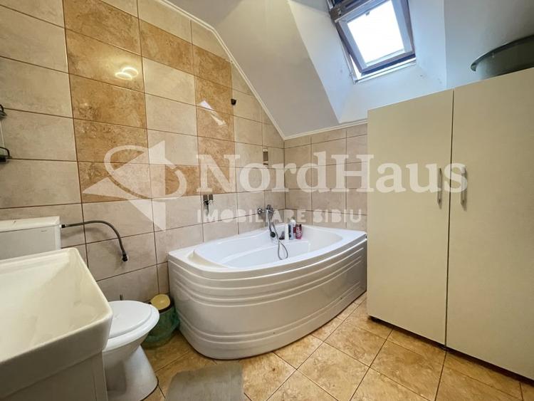 DE VANZARE APARTAMENT TIP MANSARDA | UTILAT | MOBILAT | VASILE AARON - 8