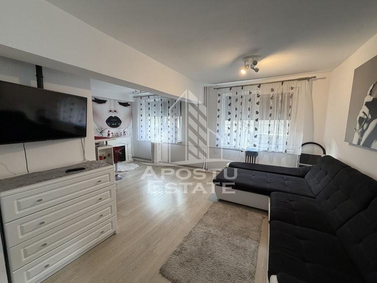 Apartament 1 cameră, 37 mp , Central -Piața  700 - 1
