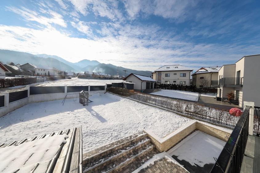 Casă ideală pentru familie în Brașov, Bunloc – spațioasă, luminoasă, priveliște - 32