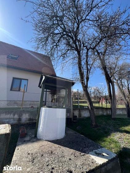 Casa renovabila de vanzare cu teren de 1300mp - 1