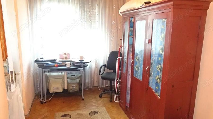 Inchiriez apartament cu 2 camere in Deva, zona Dacia (Salcamilor), etaj 3, bloc de 4 etaje, - 10