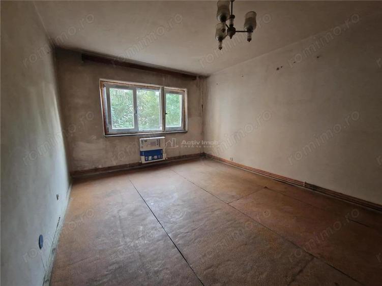 Apartament 4 camere decomandat, etaj 2, CT - Rovine - 2