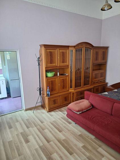 Inchiriez apart.1 Camera spatios Zona ultra central (Teatru ) convenabil - 6