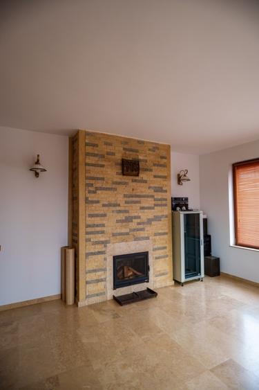 P.F. Vând vila multifuncțională, Jucu de Mijloc - 7