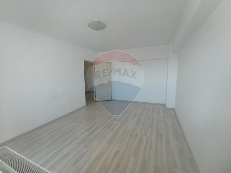 VANZARE 3 CAMERE DECOMANDAT cu VEDERE PANORAMICĂ LAC | ET 11 | 72mp - 10