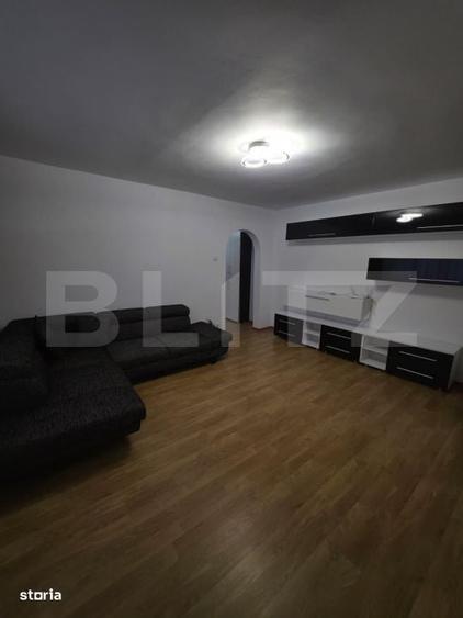 Apartament cu 3 camere semidecomandat în George Enescu