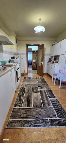 Apartament cu 3 camere de vazare in Cugir - 4