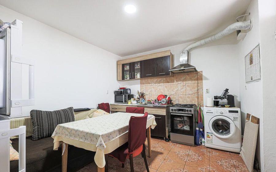 Rezervat Casa renovata cu 3 camere din caramida in ... - 11