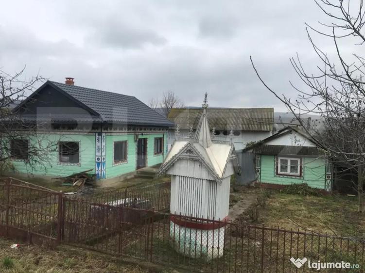 Casa batraneasca,partial renovata,loc. Meresti,3400mp teren - 3