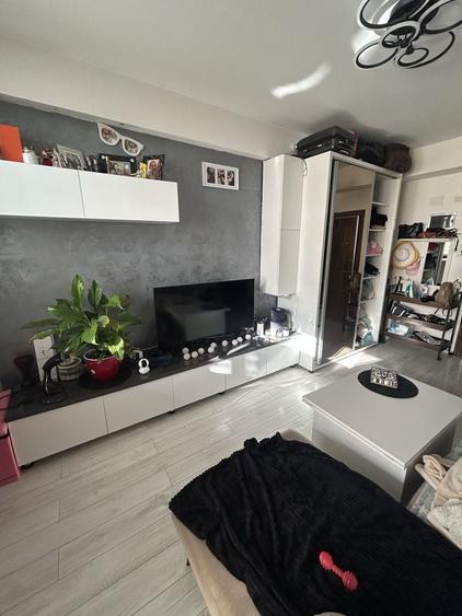 Garsoniera decomandata mobilata si utilata in Militari Residencee - 1