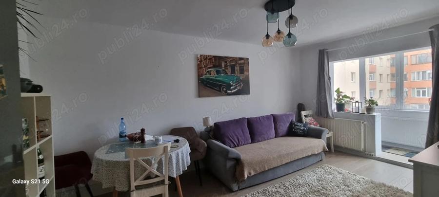 Vand apartament 3 camere ,decomandat, zona Astra 63;mp - 5