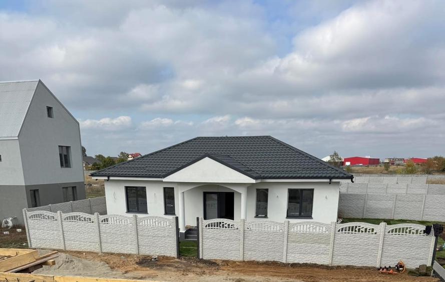 Casa parter, 111 mp utili, 400 mp teren, zona Metro - 1