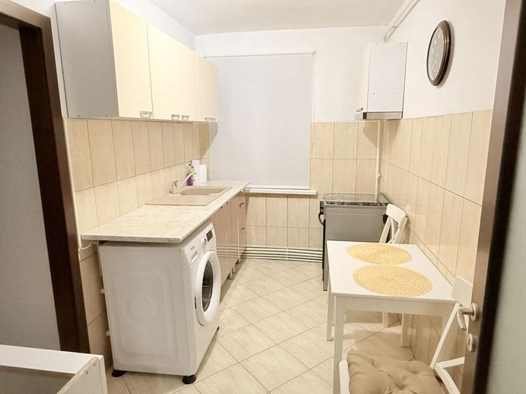 Zona Piata Crang, apartament cu 3 camere , exclus agentii - 3