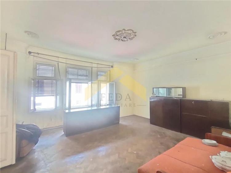 Casa cu 6 camere de vanzare Ultracentral - 5