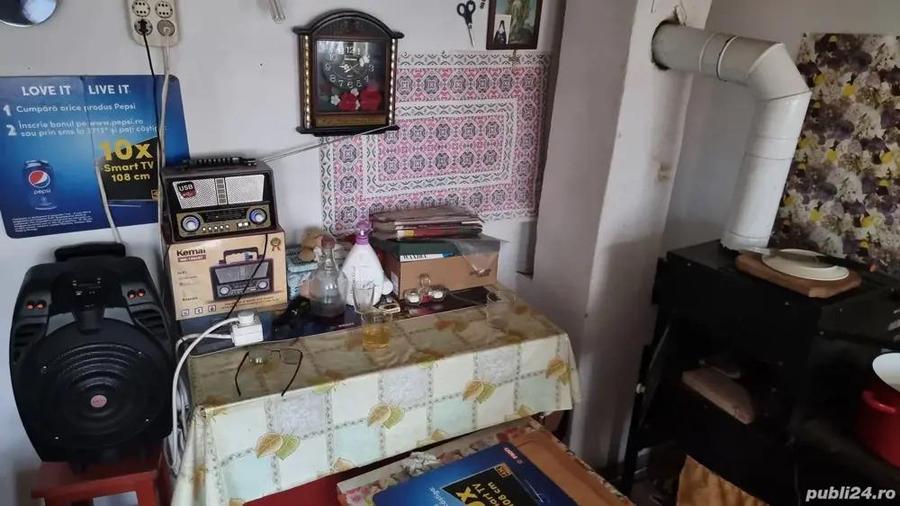 A 13. 20000 mp teren ?i 3 constructii casa in judetul Bacau - 1