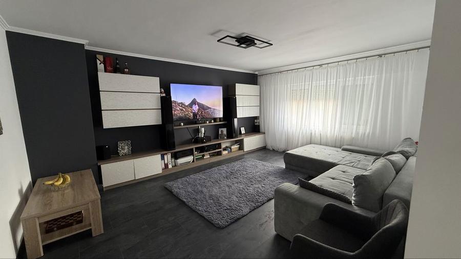 Apartament 3 camere carpati 2 - 1