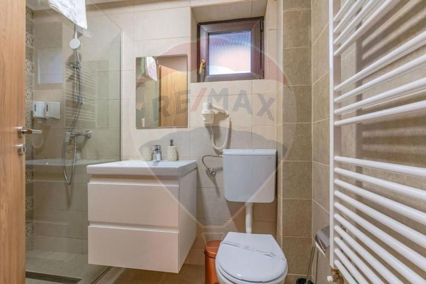 Proprietate turistică cu 14 camere, poziționare excepțională – Râșnov - 16