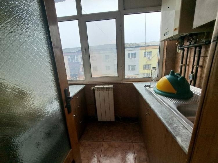Vanzare Apartament 2 Camere, Decomandat , Micro 12 Targoviste - 5