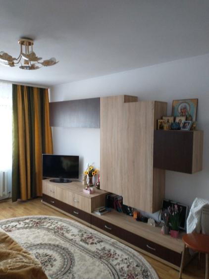 Proprietar - Vand Apartament 2 Camere + Garaj - Zona Cartier - 1