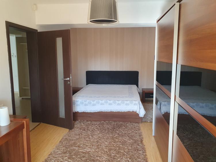 Apartament cu 2 camere decomandat în Drumul Taberei
