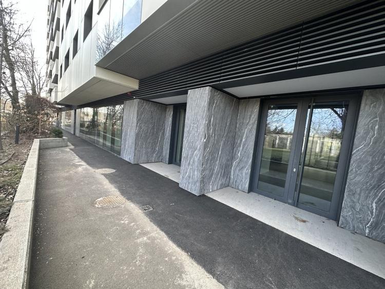 Spatiu comercial Cortina Academy - 2