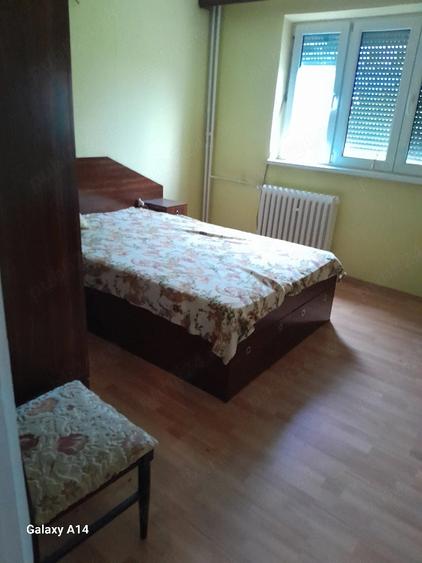 Apartament cu 2 camere decomandat în Vest