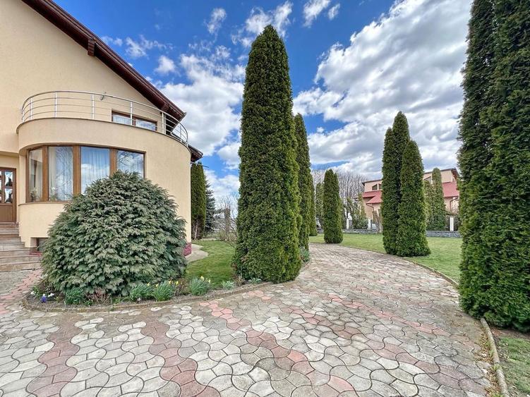 Casă individuală cu 5 camere cu Canalizare în Hălchiu