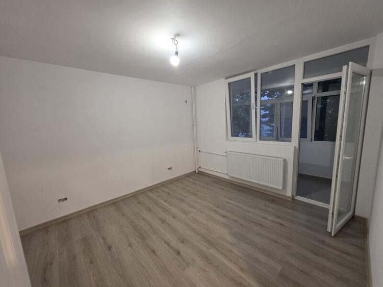 Apartament cu 3 camere decomandat în Nicolae Grigorescu