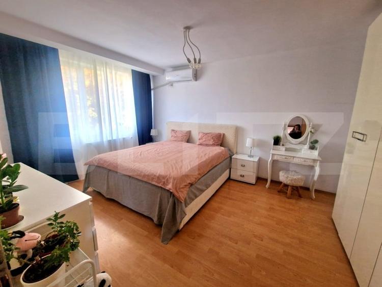 Apartament cu 3 camere semidecomandat, mobilat în Dumbrăvița