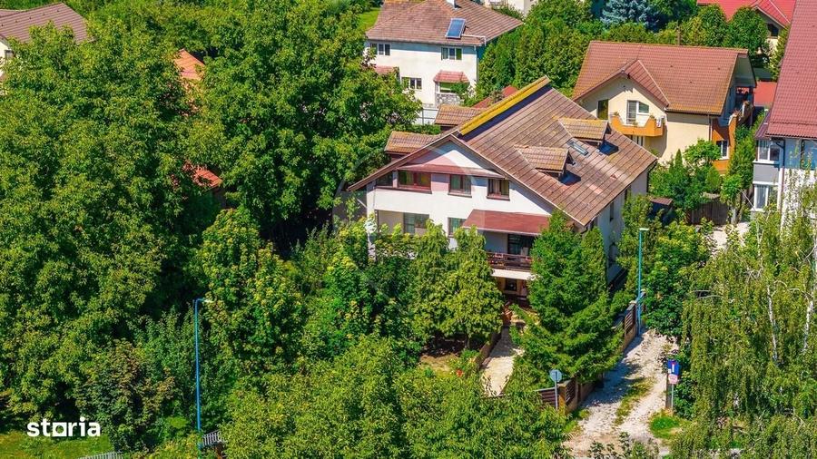 Casă cu 4 camere în Tractorul