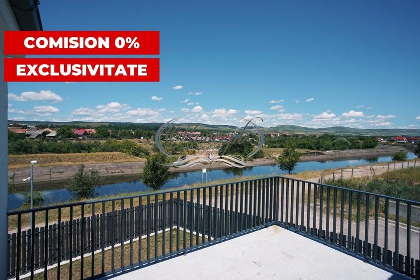 Duplex cu 4 camere cu Canalizare în Gilău