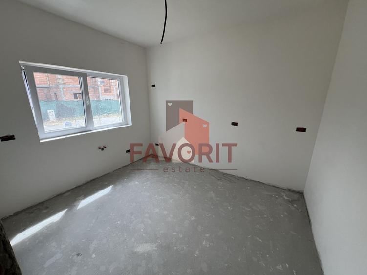 Duplex cu 4 camere cu Canalizare în Chișoda