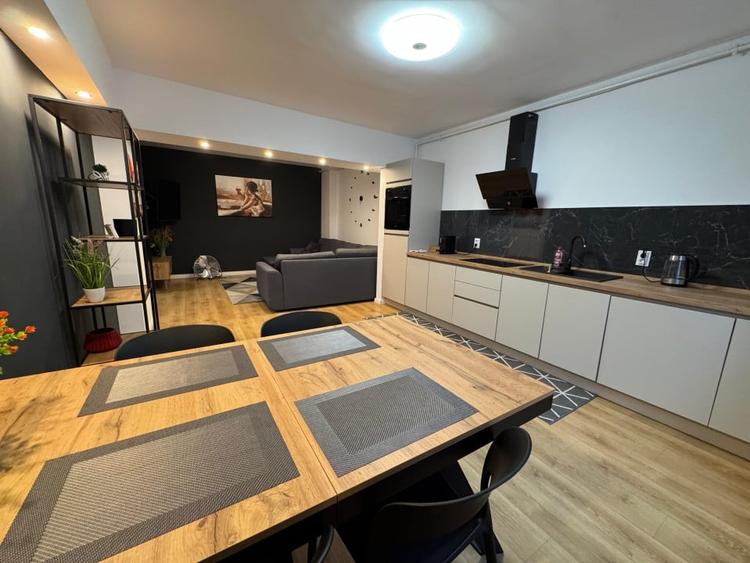 Apartament cu 2 camere semidecomandat, mobilat în Florești — fotografia 1