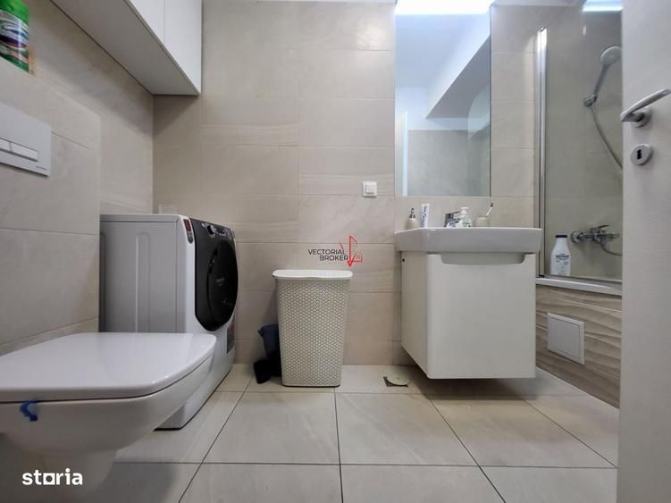 Apartament cu 3 camere decomandat în Titan