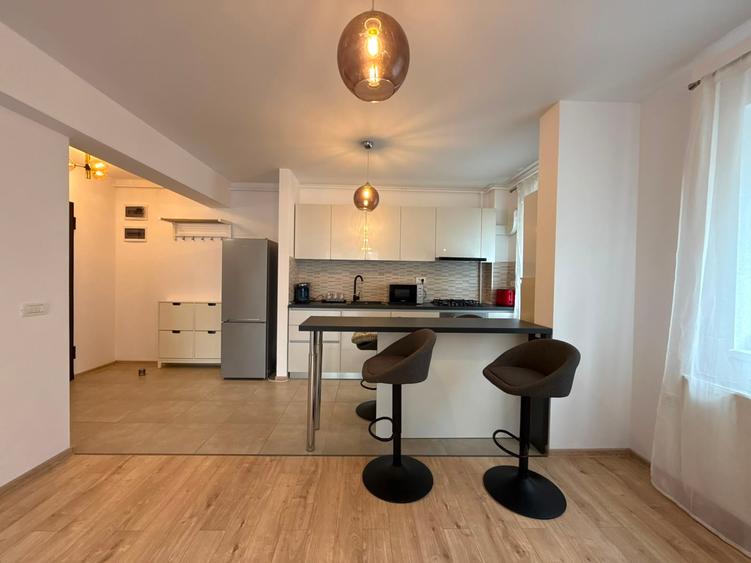 Apartament cu 2 camere în Tractorul