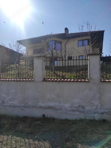 Casă cu Teren 1040 Mp în Central
