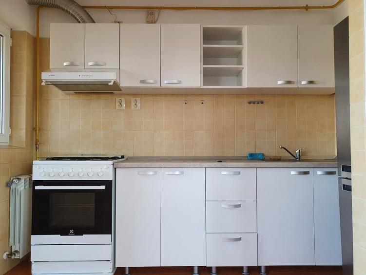 Apartament cu 2 camere decomandat în Canta