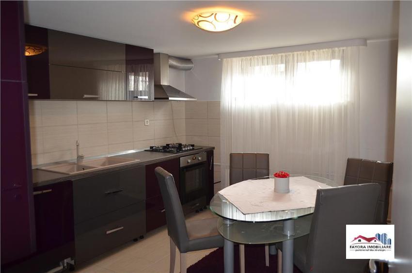 Casă cu 6 camere cu Teren 1003 Mp în Nazna