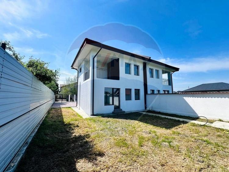 Duplex cu 4 camere cu Teren 268 Mp în Cocani