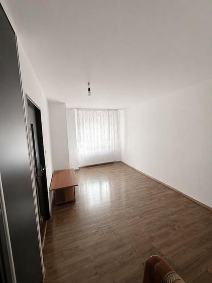 Apartament cu 2 camere Filiasi - 5