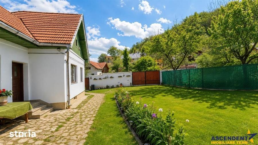 Apartament cu 4 camere decomandat în Ciucului